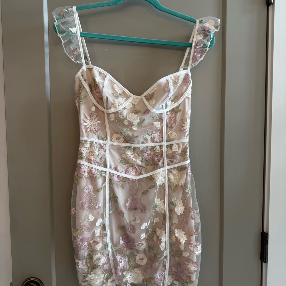 Tobi White Lined Dress with Neutral Inner Layer